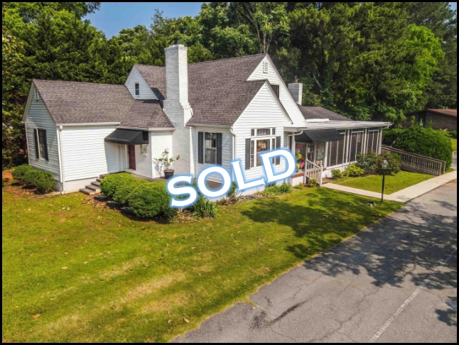 Commercial home for sale in Moulton, Alabama through Apex Real Estate