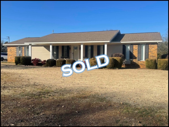 Home for sale in Moulton, Alabama through Apex Real Estate