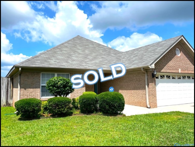 Home for sale in Decatur, Alabama through Apex Real Estate