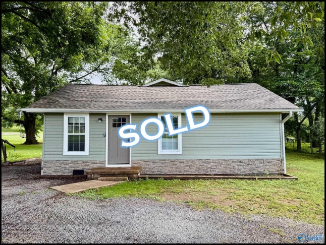 Home for sale in Moulton, Alabama through Apex Real Estate