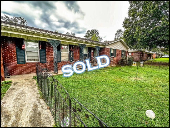 Home for sale in Decatur, Alabama through Apex Real Estate