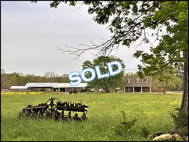 Home for sale in Russellville Alabama through Apex Real Estate