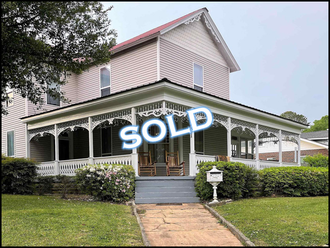 Home for sale in Russellville Alabama through Apex Real Estate