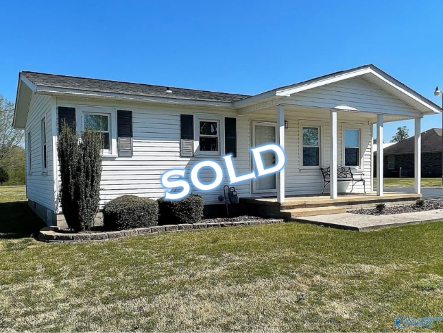 Home for sale in Moulton, Alabama through Apex Real Estate